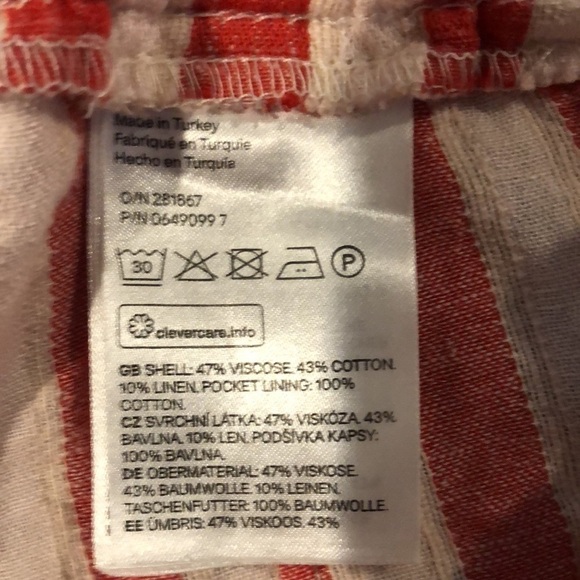 H&M Red and white striped paper bag shorts with matching belt Size 6 - Picture 6 of 6